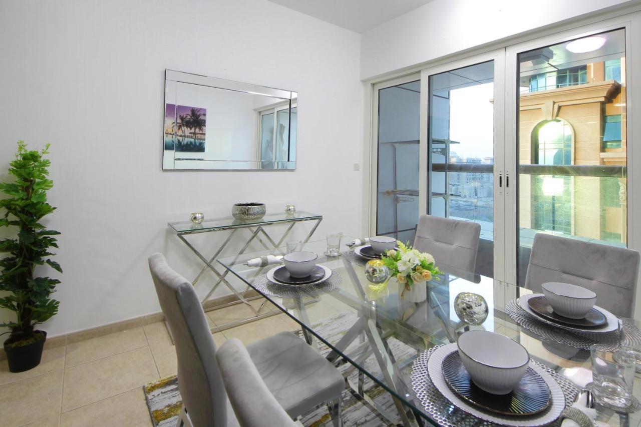 Sunny Seaside 2 Bedroom Apartment, Dubai Marina Bagian luar foto